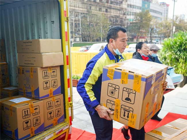 搬屋公司搬家遇到暴雨怎么办？